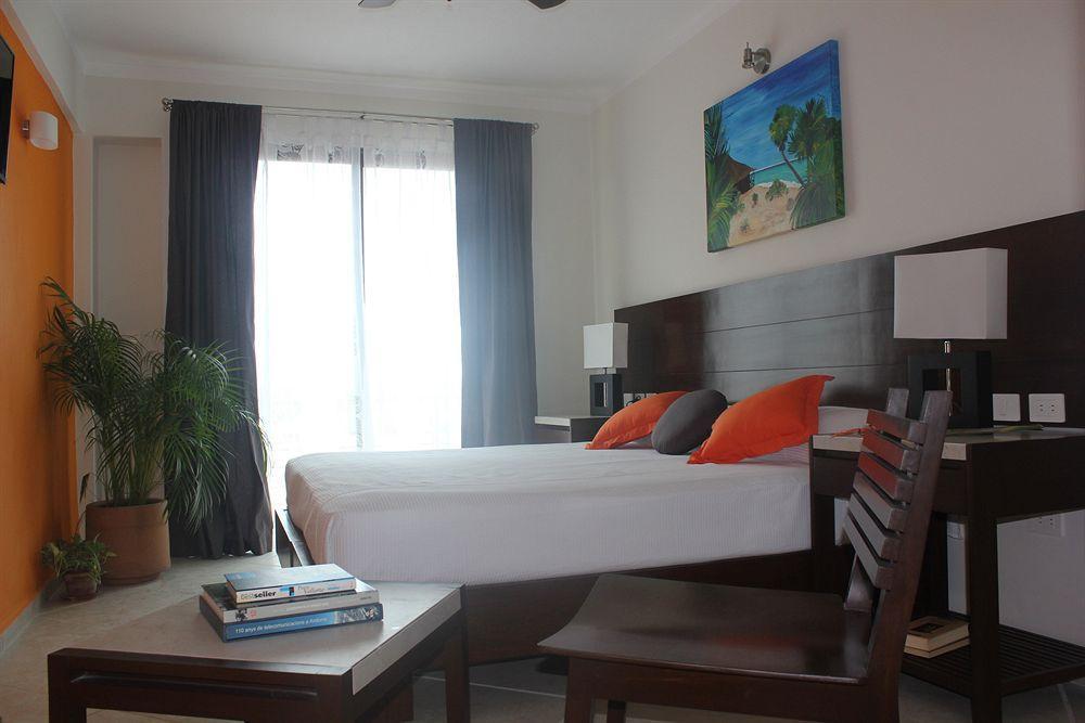 La Galeria By Bunik Hotel Playa del Carmen Exterior photo