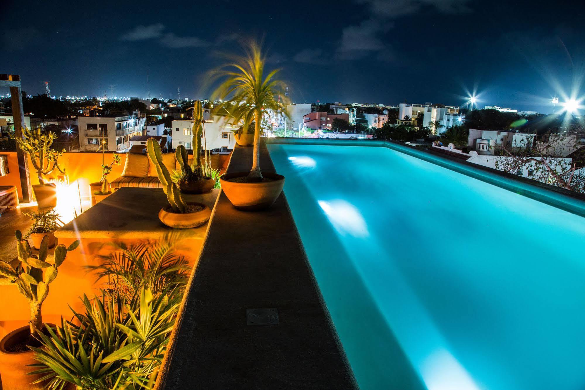 La Galeria By Bunik Hotel Playa del Carmen Exterior photo